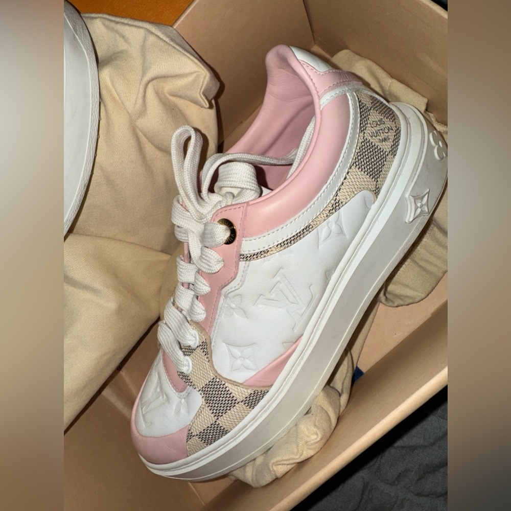 Louis Vuitton sneakers - Picture 4 of 16